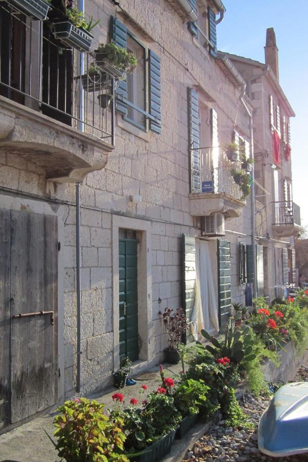 Apartments By The Sea Komiza, Vis - 8533 Luaran gambar